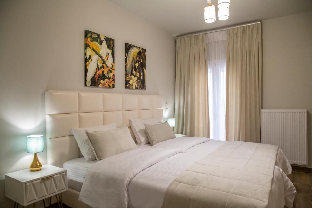 Deka Luxury Apartment Tríkala Dış mekan fotoğraf